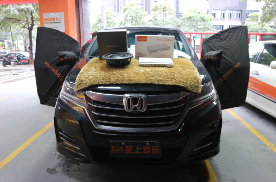 汽車音響改裝|鐘愛于歌劇世家！本田艾力紳...