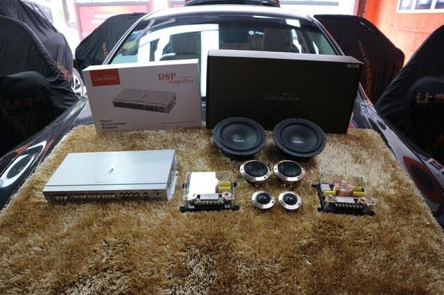 哈爾濱至上音樂豐田皇冠汽車音響改裝，讓音質(zhì)提升不止一點(diǎn)點(diǎn)