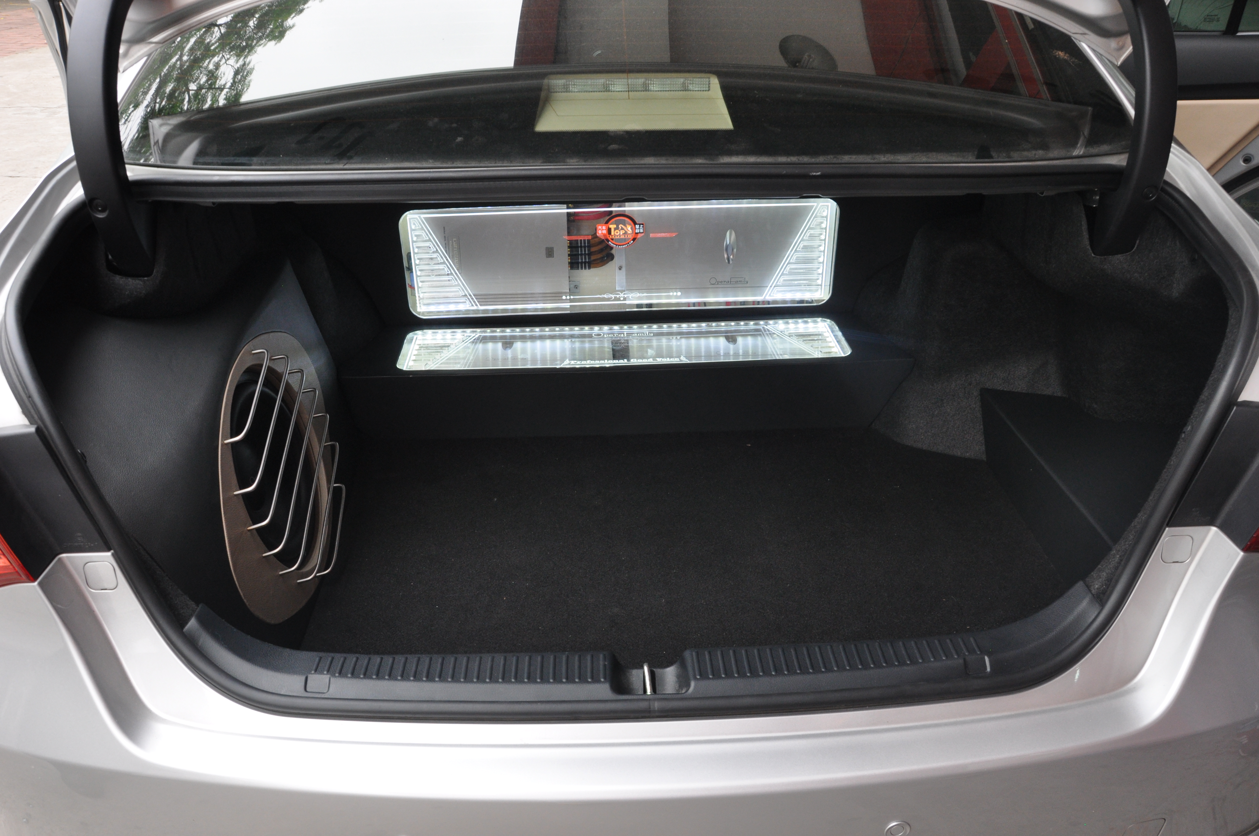 長安逸動汽車音響改裝升級歌劇世家，解決行車煩悶感