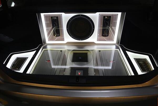 雷克薩斯GS 300音改歌劇世家 賞工藝...