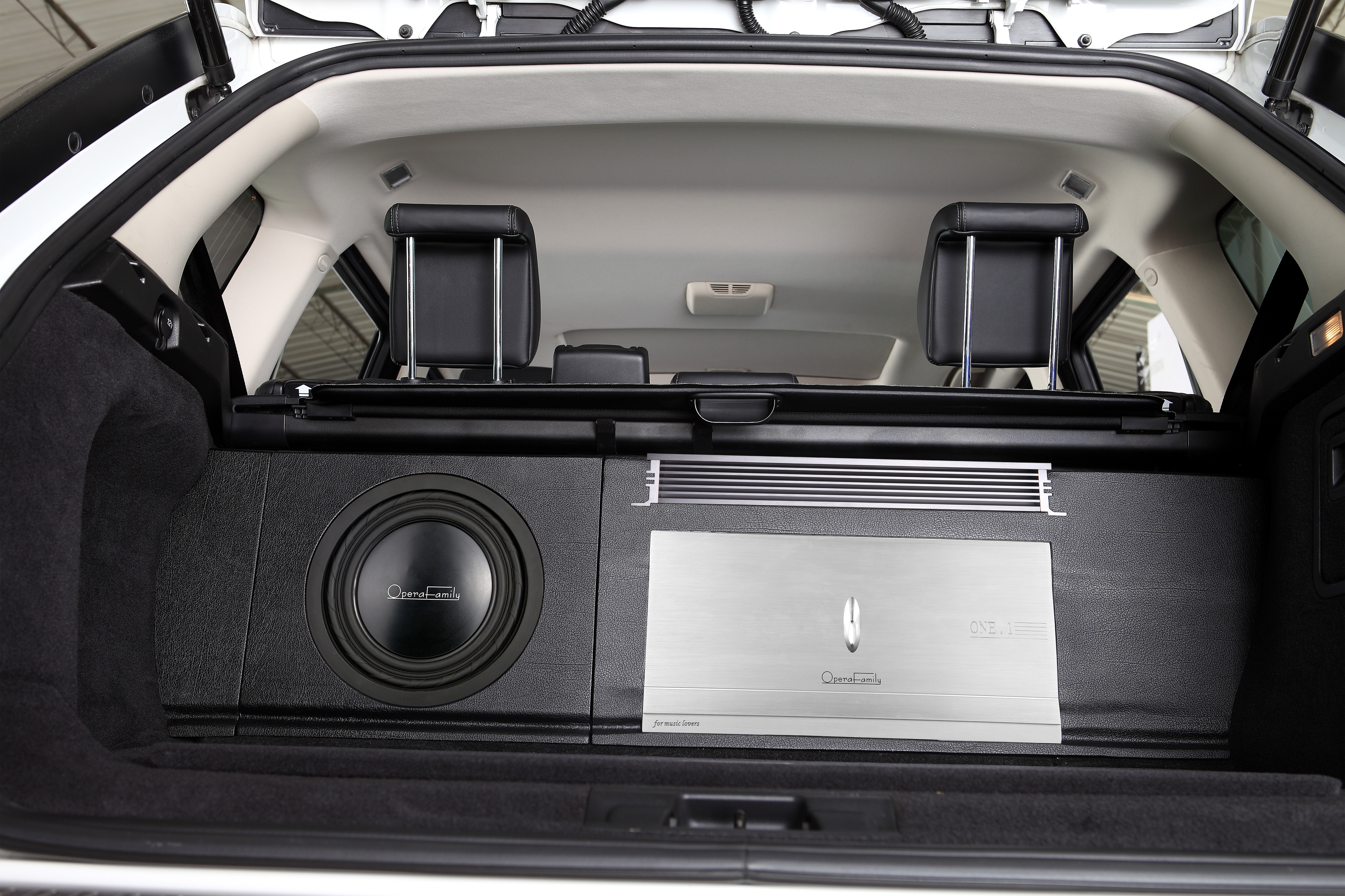 全套歌劇世家！凱迪拉克音響改裝，大大增添...