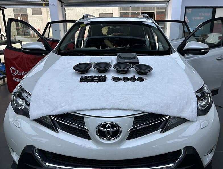 當豐田RAV4遇上歌劇世家音響 秒變移動...