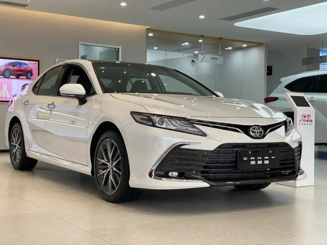 八代凱美瑞升級(jí)歌劇世家，享受音色與駕駛的完美結(jié)合！