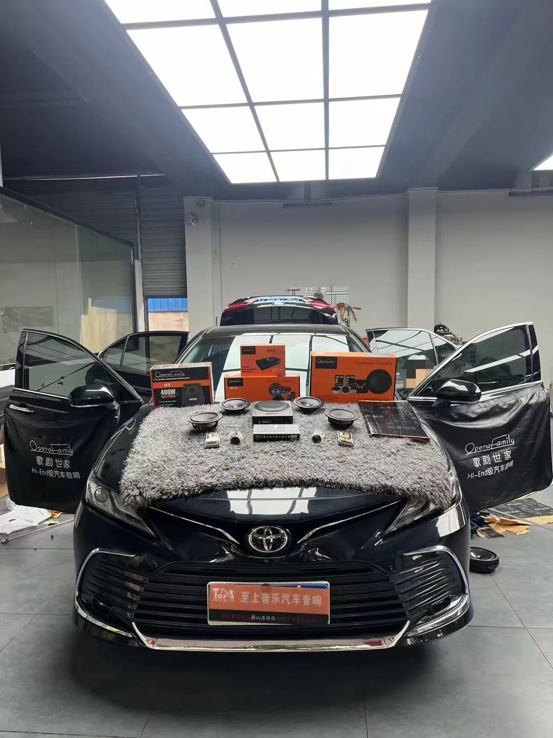 豐田凱美瑞音響升級，享受音樂之旅