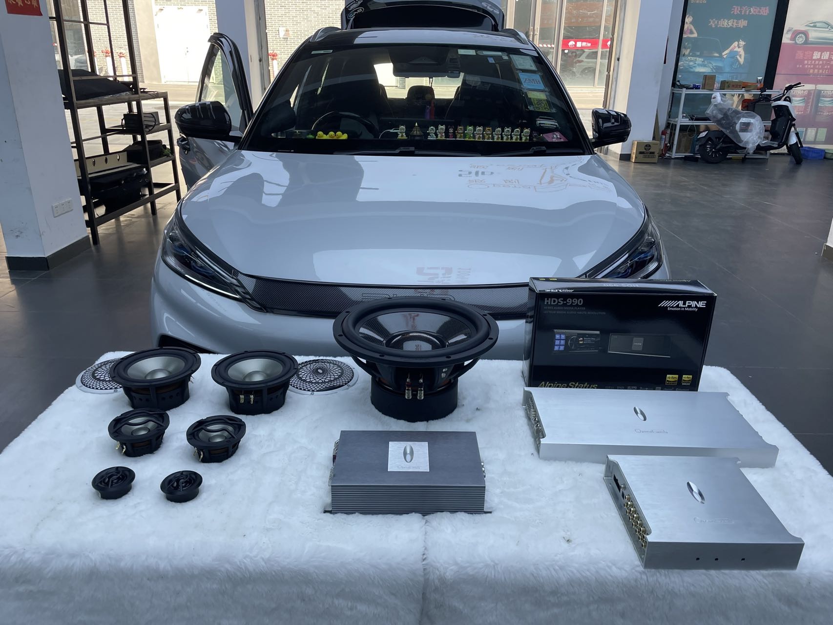 比亞迪元plus音響升級，聆聽不一樣的駕...