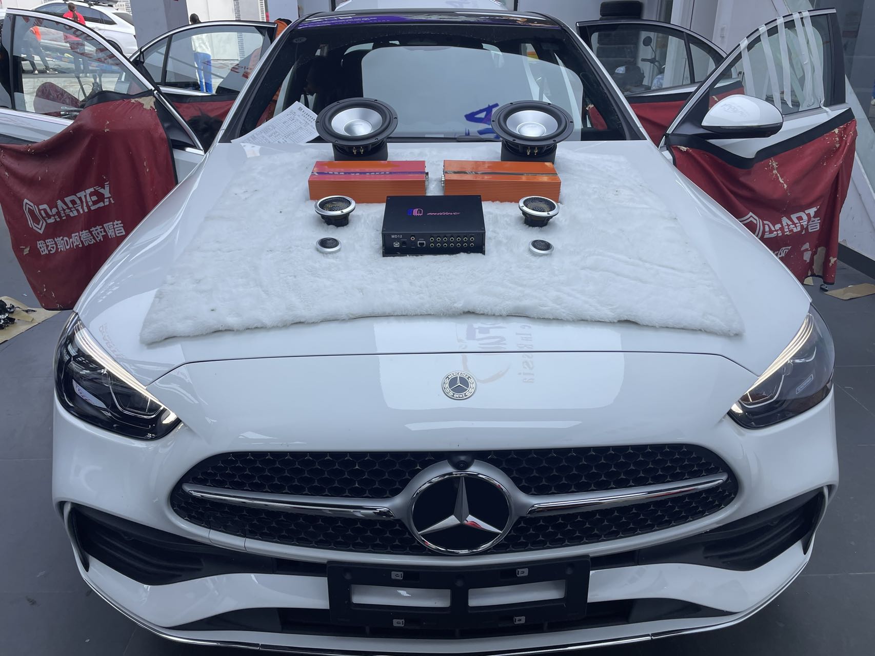 從將就到講究，奔馳C350el音響升級開啟音樂新體驗