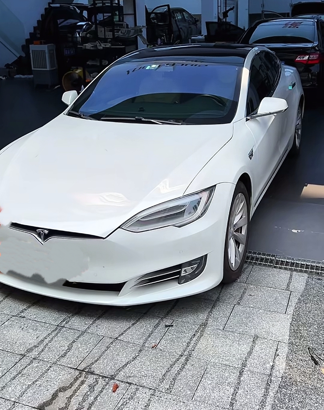 特斯拉model S音響升級(jí)，聽音樂超有...